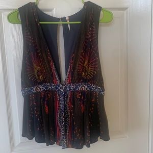 Deep v tank